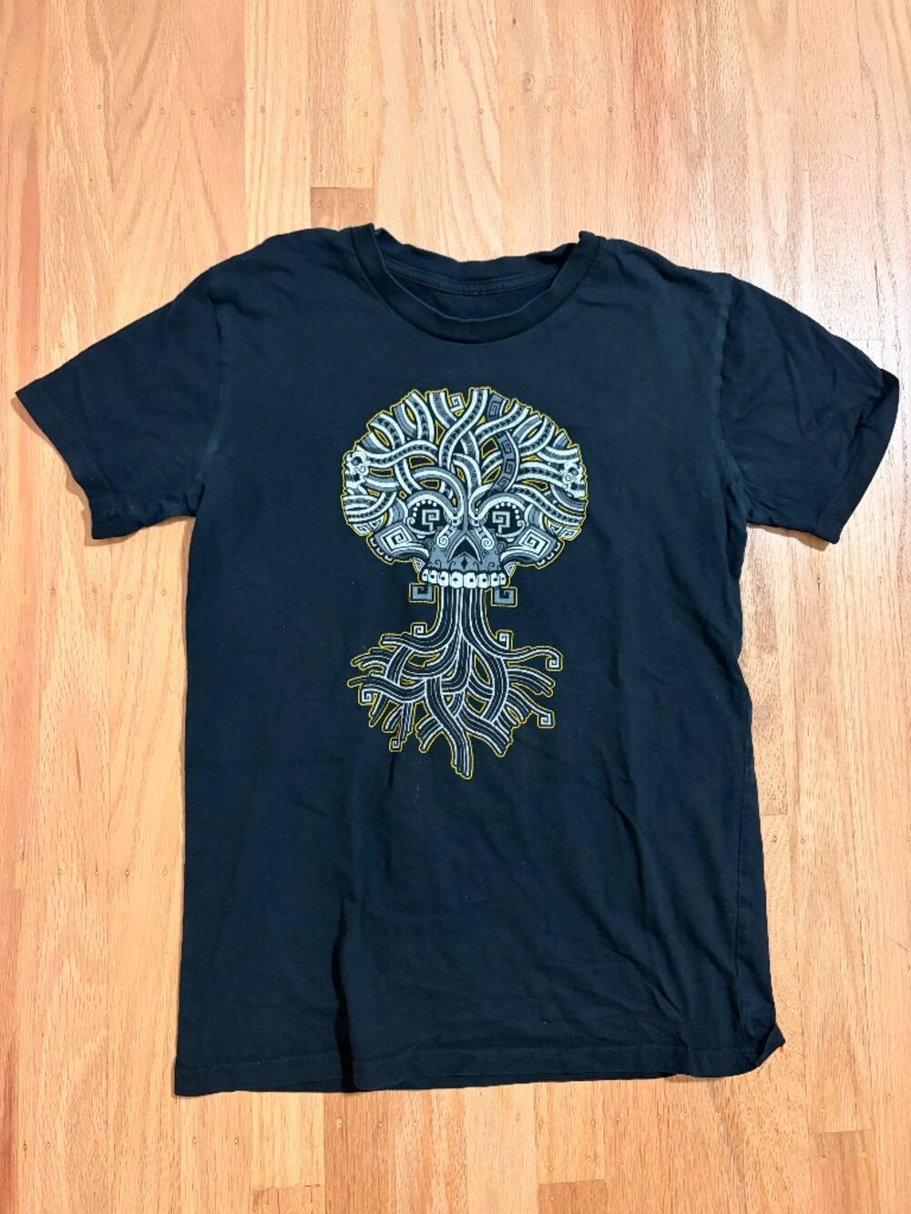 Oaklandish x Urban Aztec Jesse Hernandez Skull Tree Graphic T-Shirt Black M